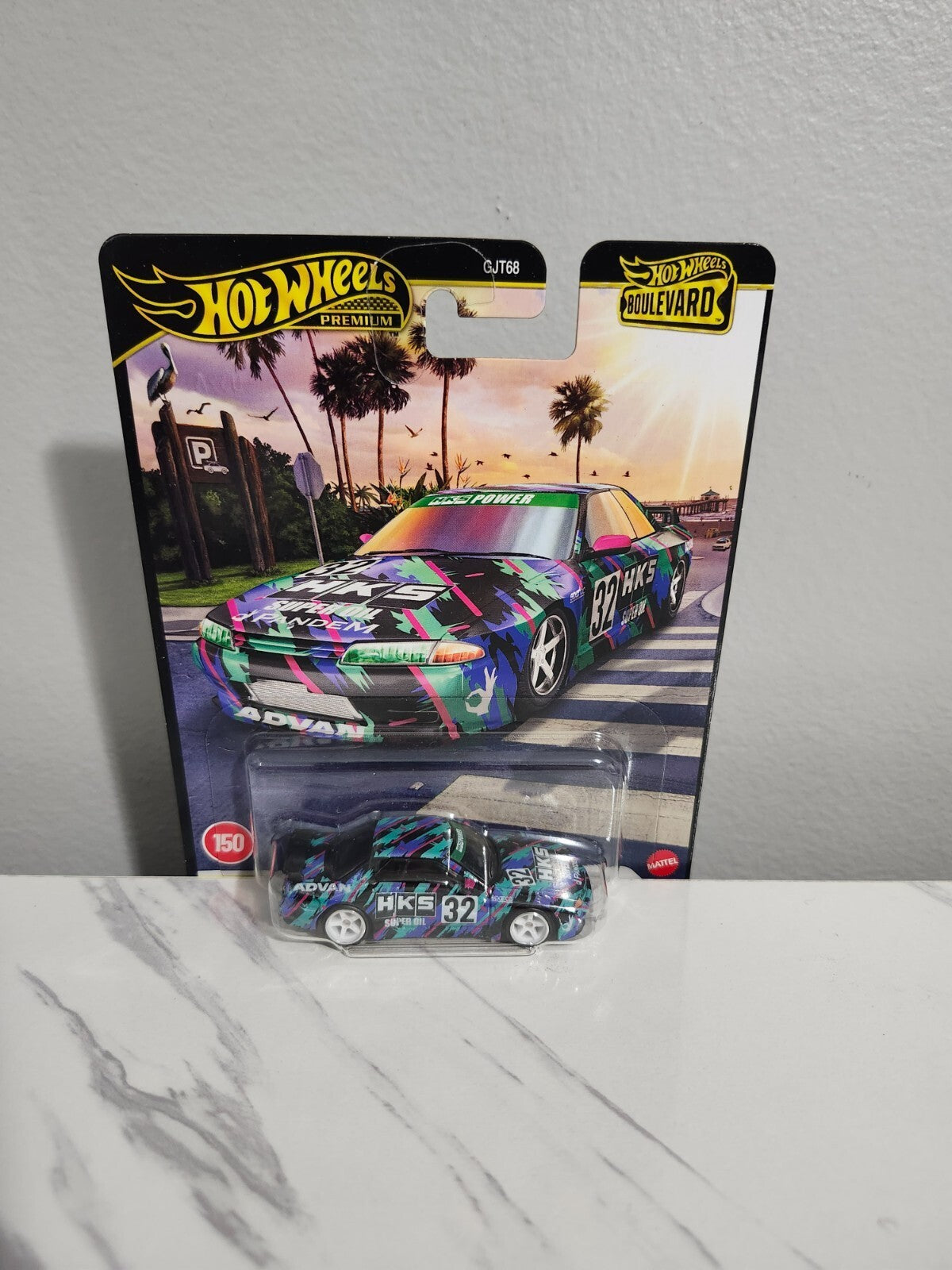 Hot Wheels Premium  Boulevard #150 Nissan Skyline GT-R R32 New