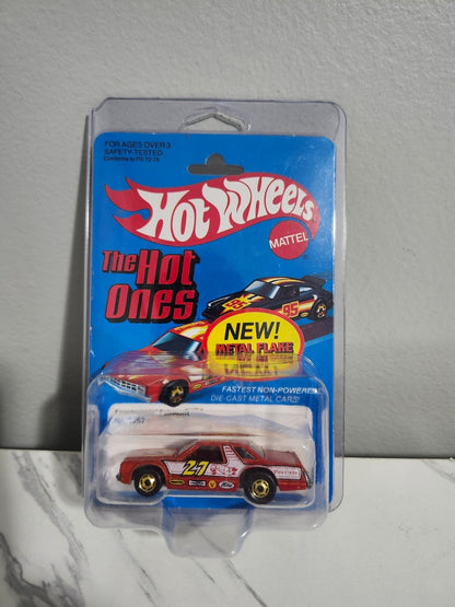 Hot Wheels The Hot Ones #3257 Frontrunnin Ford Fairmont Metal Flake Paint
