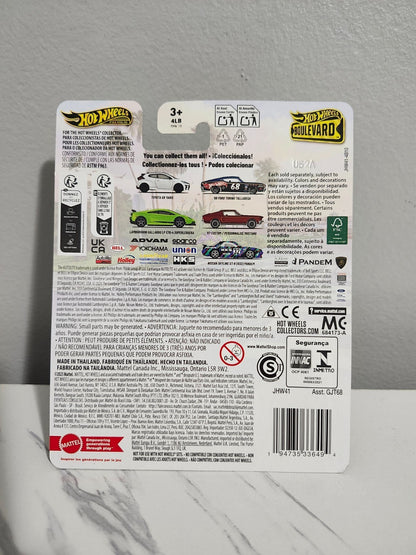 Hot Wheels Premium  Boulevard #150 Nissan Skyline GT-R R32 New