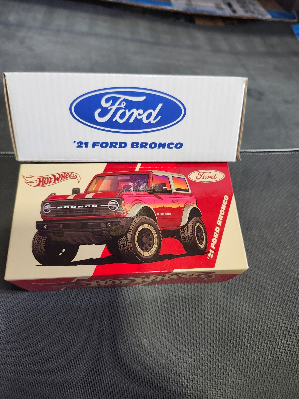 Hot Wheels RLC '21 Ford Bronco Red