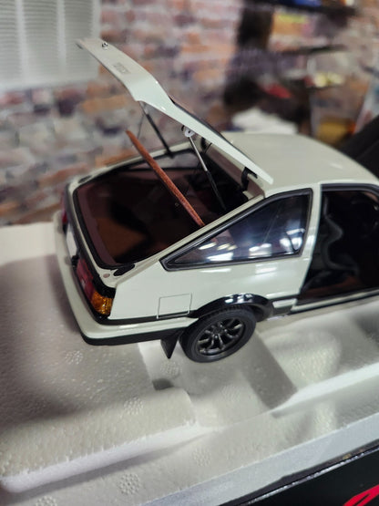 AUTOart 1/18 Toyota Sprinter Trueno 30th anniversary