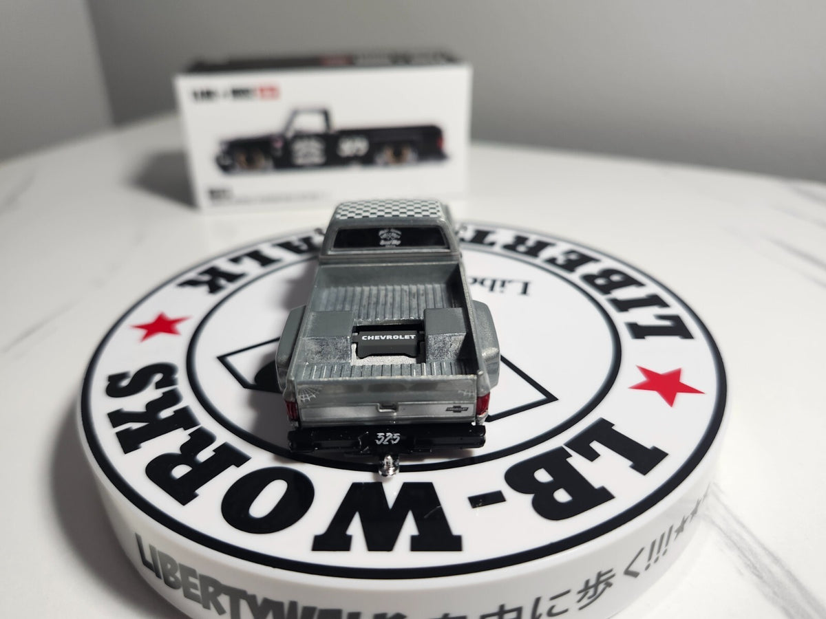 Kaido House #236 Chevrolet Silverado Dually Hot Rod Spec V1 Raw Chase