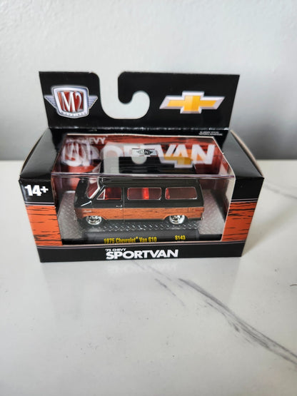 M2 1975 Chevrolet Sport Van G10 1:64