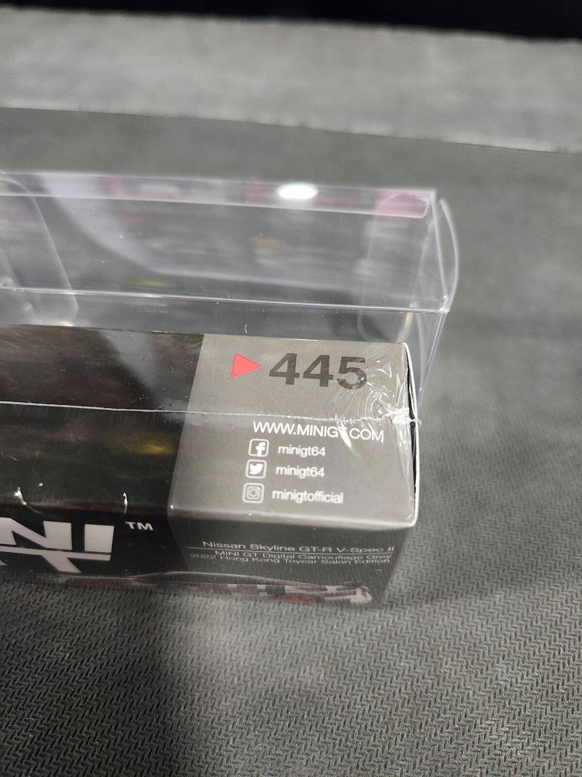 Mini GT LBWK #445 Nissan Skyline GT-R V-SPEC II 2022 HONG KONG Toycar Salon Rare