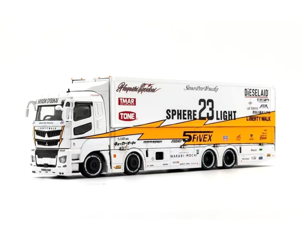 GCD 1:64 Liberty Walk LB-Trucks Mitsubishi Fuso Super Great Transporter Sphere 23 Light – White